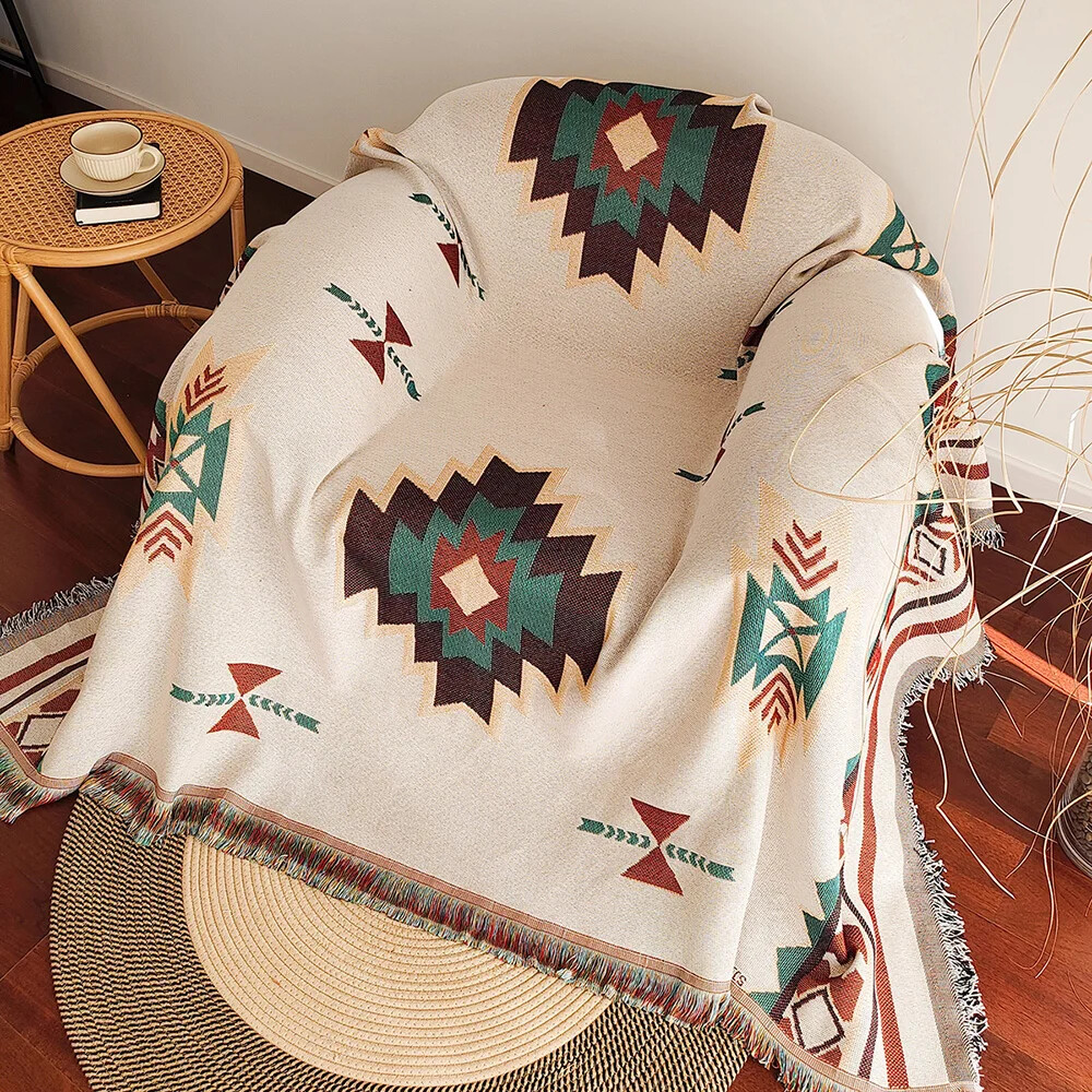 Duży koc w stylu boho aztec z  – Boho Throw Blanket Fringe recenzja i cena