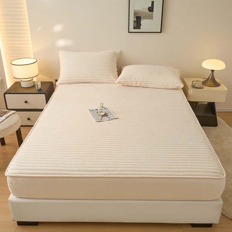 Zestaw pościeli z imitacji plu – Fitted Bed Sheets Deep Pocket recenzja i cena