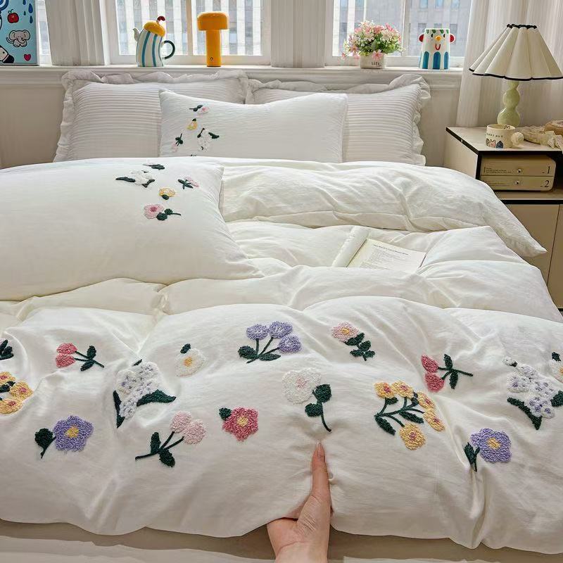 Estetyczna poszewka na kołdrę  – Aesthetic Floral Duvet Cover recenzja i cena